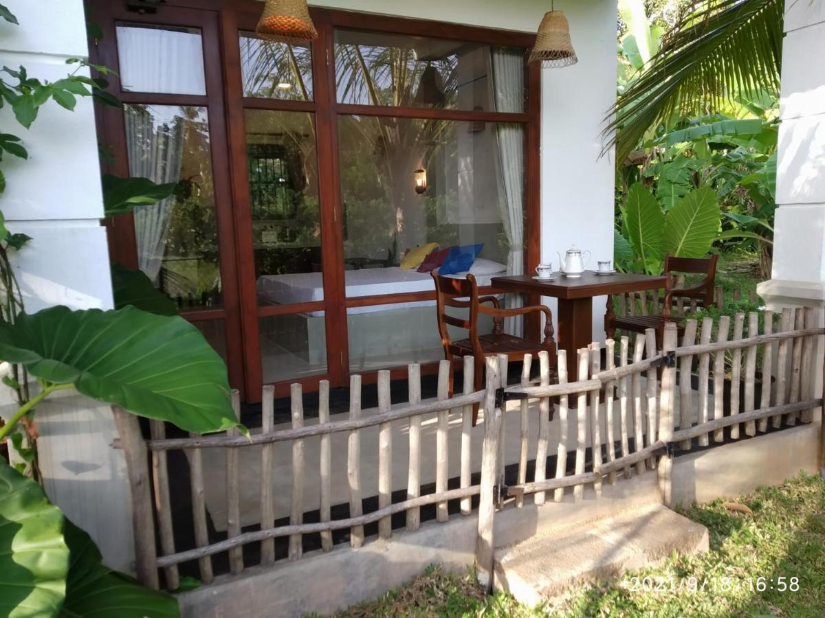 Guruwaththa Eco Lodge Hikkaduwa Exterior foto
