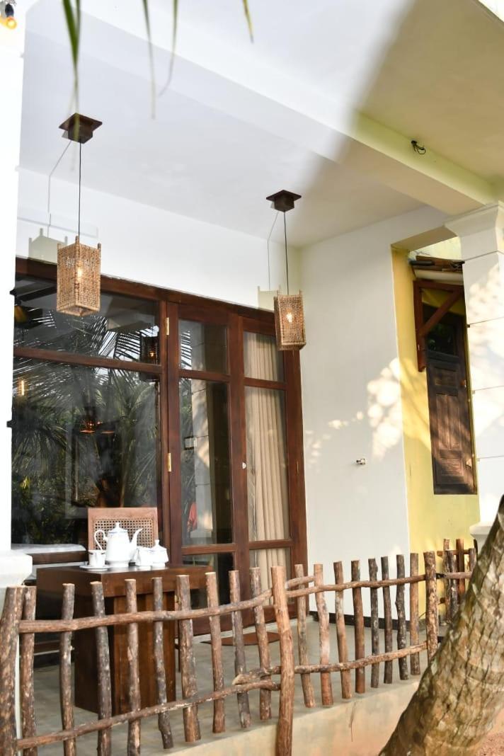 Guruwaththa Eco Lodge Hikkaduwa Exterior foto