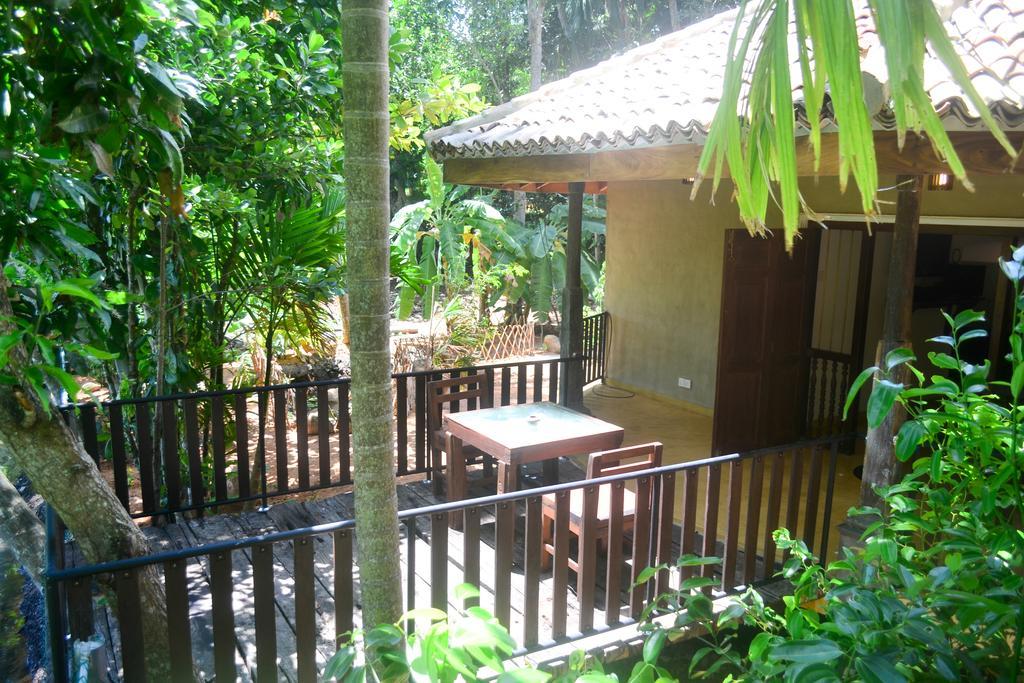 Guruwaththa Eco Lodge Hikkaduwa Exterior foto